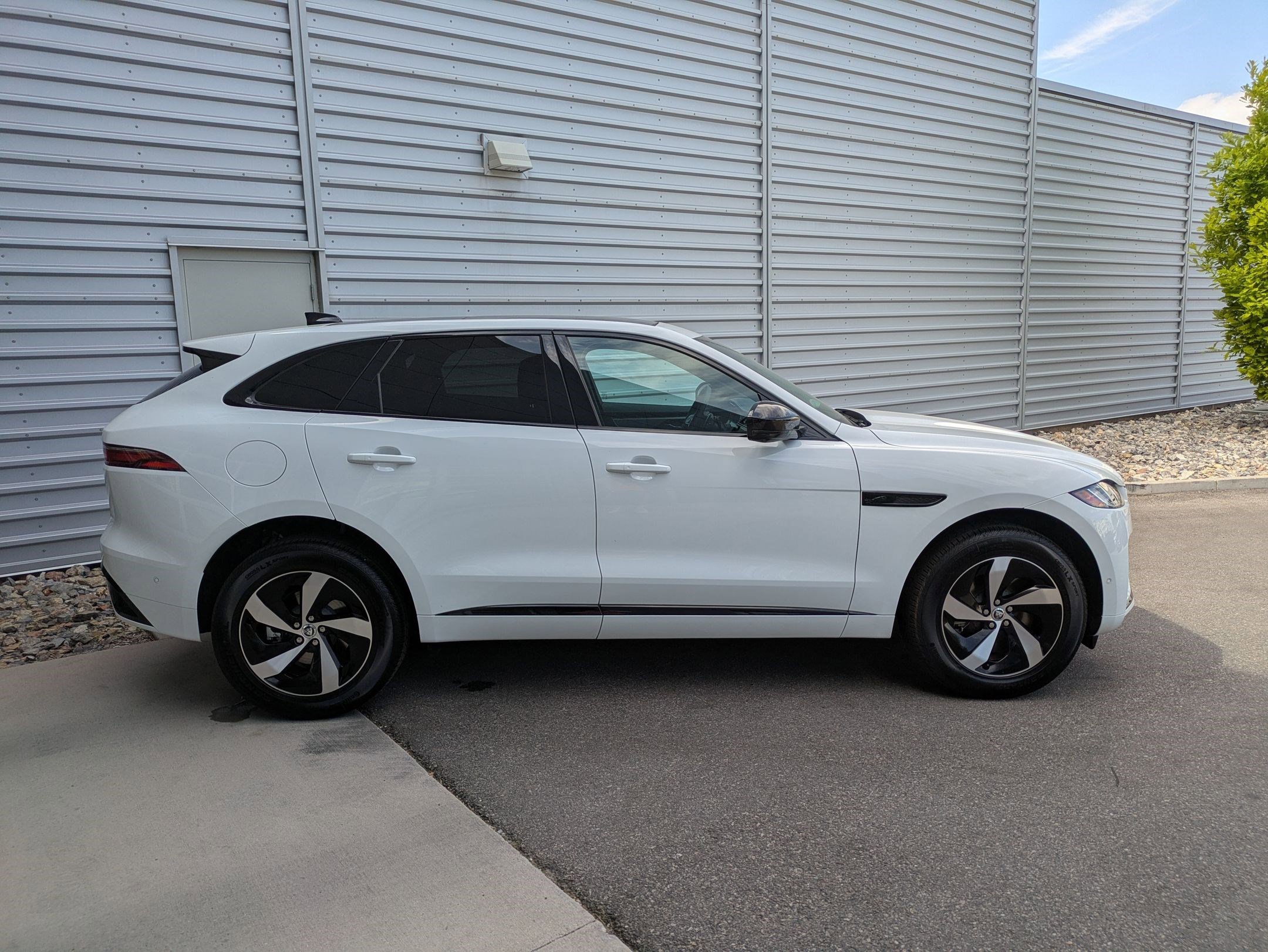 2026 Jaguar F-PACE P250 R-Dynamic S photo 5