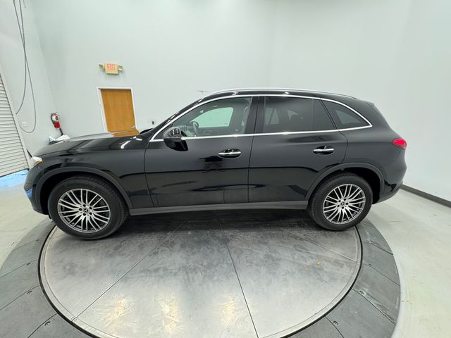 2025 Mercedes Benz GLC 300 4MATIC photo 12