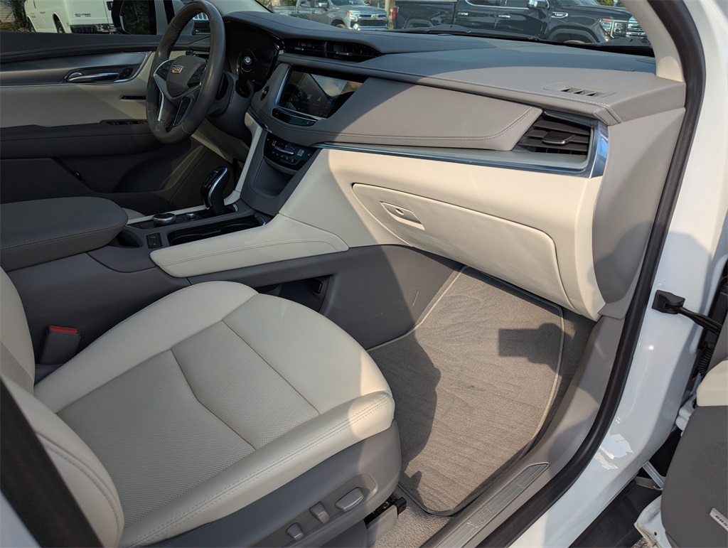 2022 Cadillac XT5 Premium Luxury photo 32