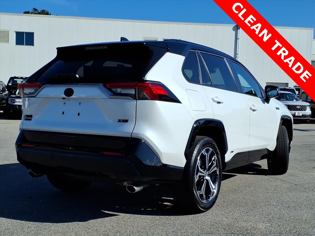 2024 Toyota RAV4 Prime XSE photo 2