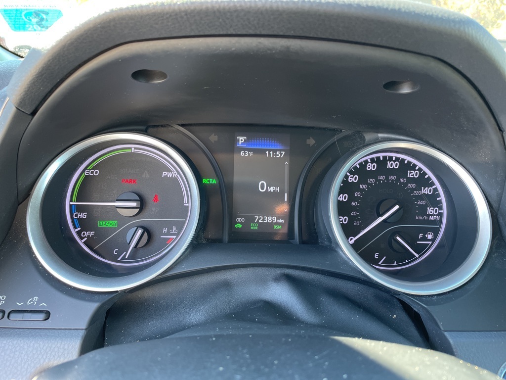 2021 Toyota Camry Hybrid LE photo 12