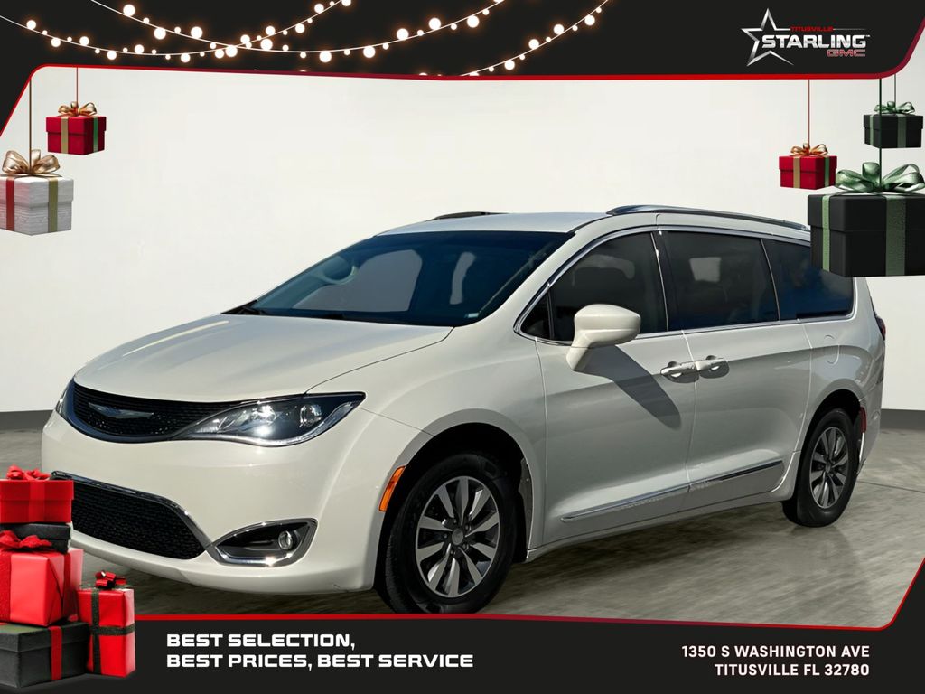 2020 Chrysler Pacifica Touring L Plus's photo