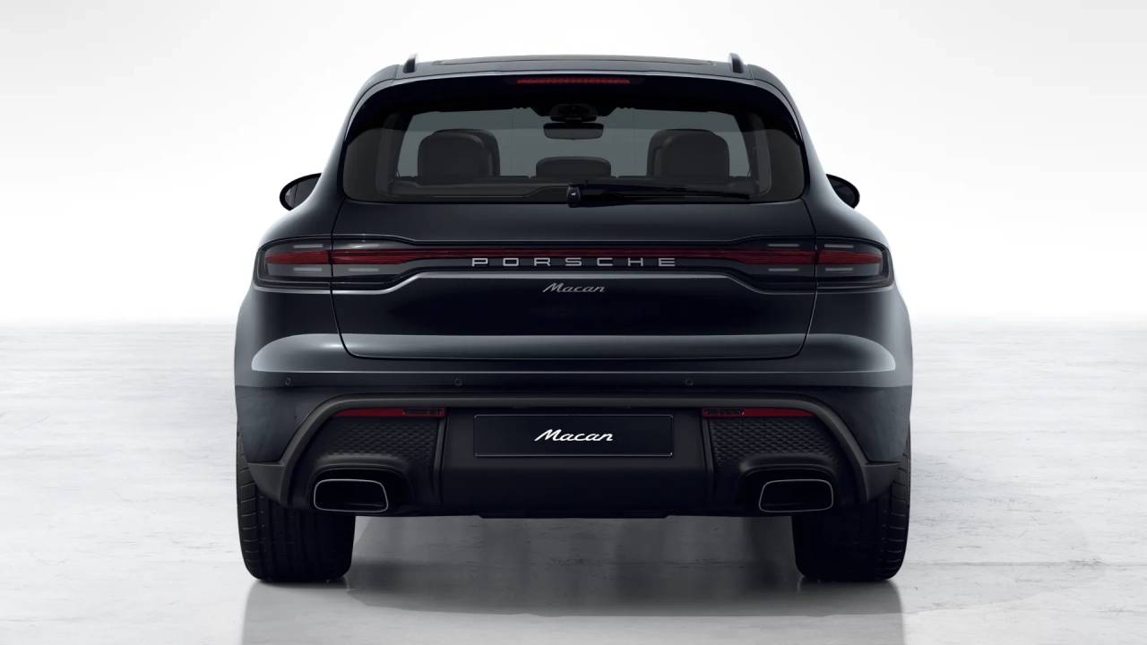 2026 Porsche Macan T photo 6