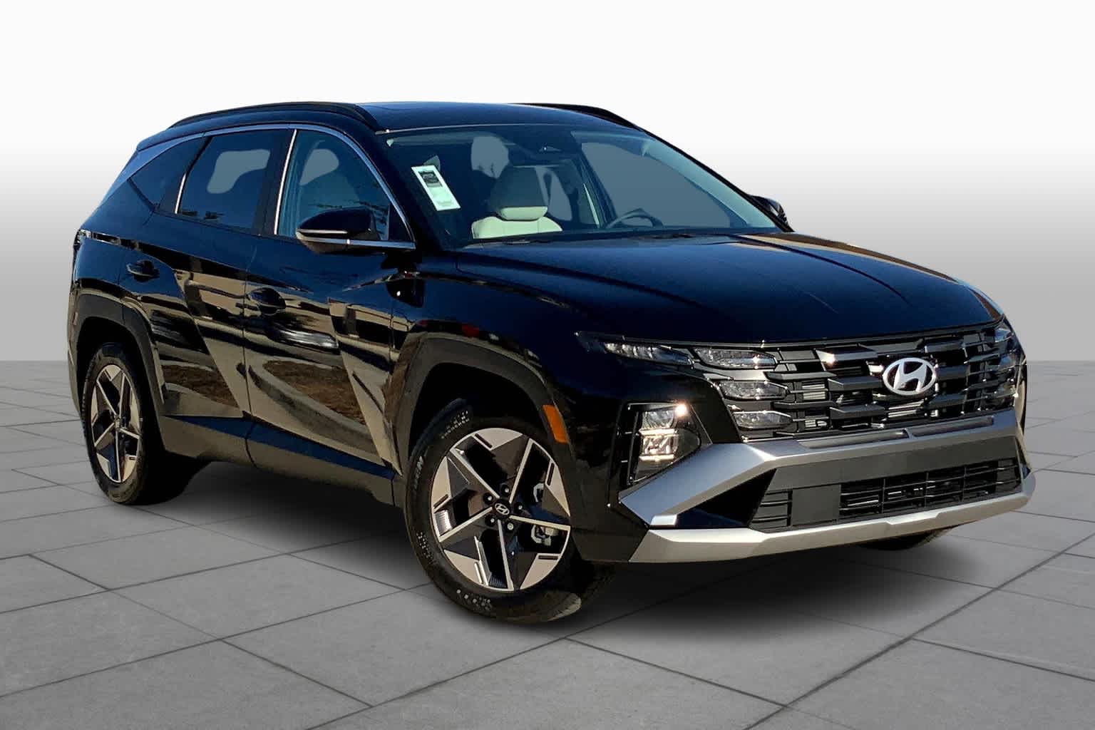 2025 Hyundai Tucson SEL Convenience photo 2