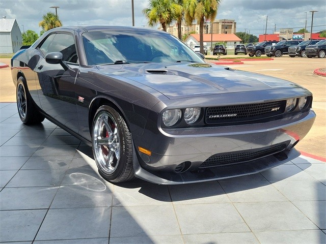 PRE-OWNED 2014 DODGE CHALLENGER SRT8 CORE