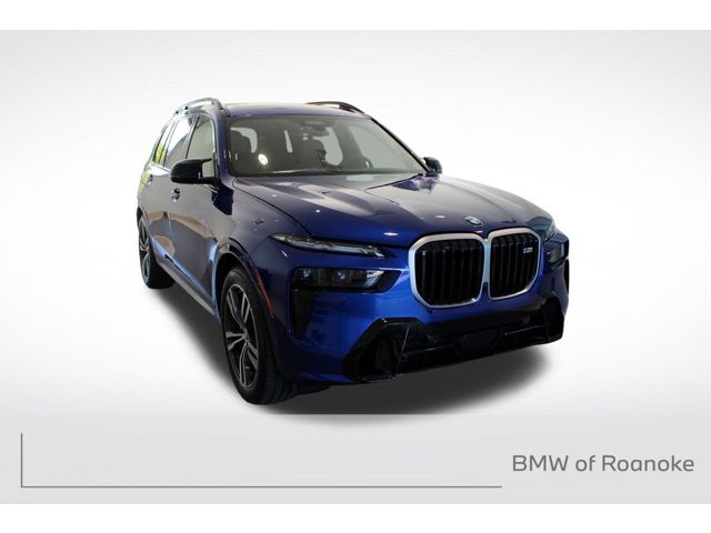 2025 BMW X7 M60i's photo