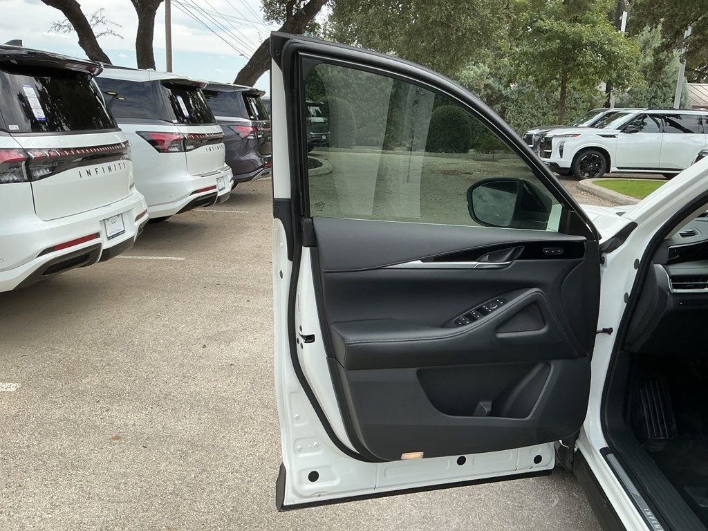 2025 Infiniti QX60 Pure photo 19
