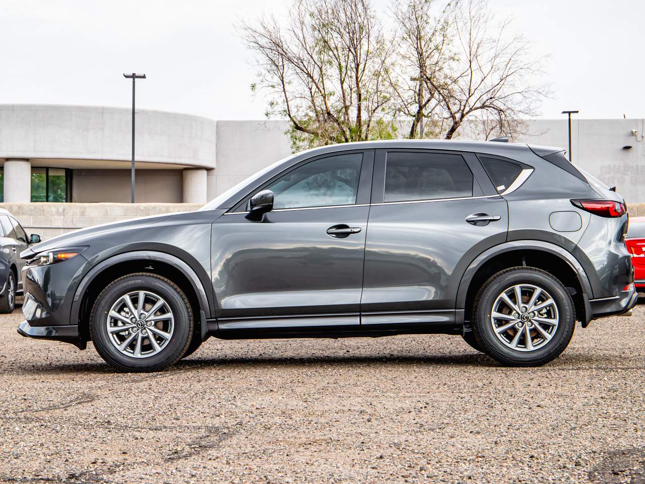 2025 Mazda CX-5 2.5 Select photo 4