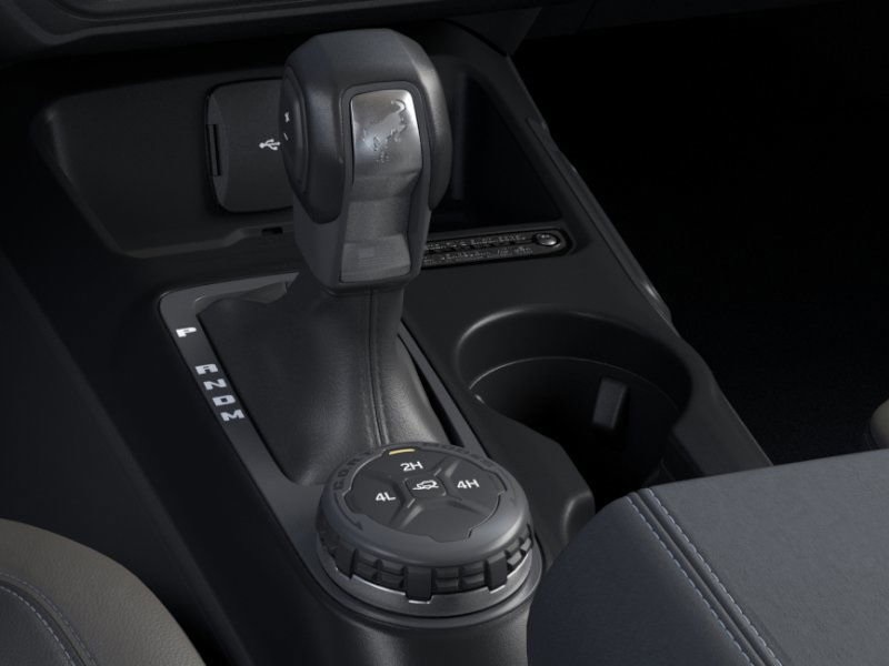 2025 Ford Bronco Outer Banks photo 17