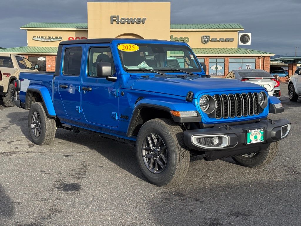 2025 Jeep Gladiator Sport S's photo