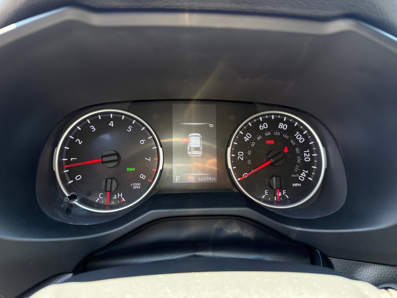 2022 Toyota RAV4 XLE photo 10