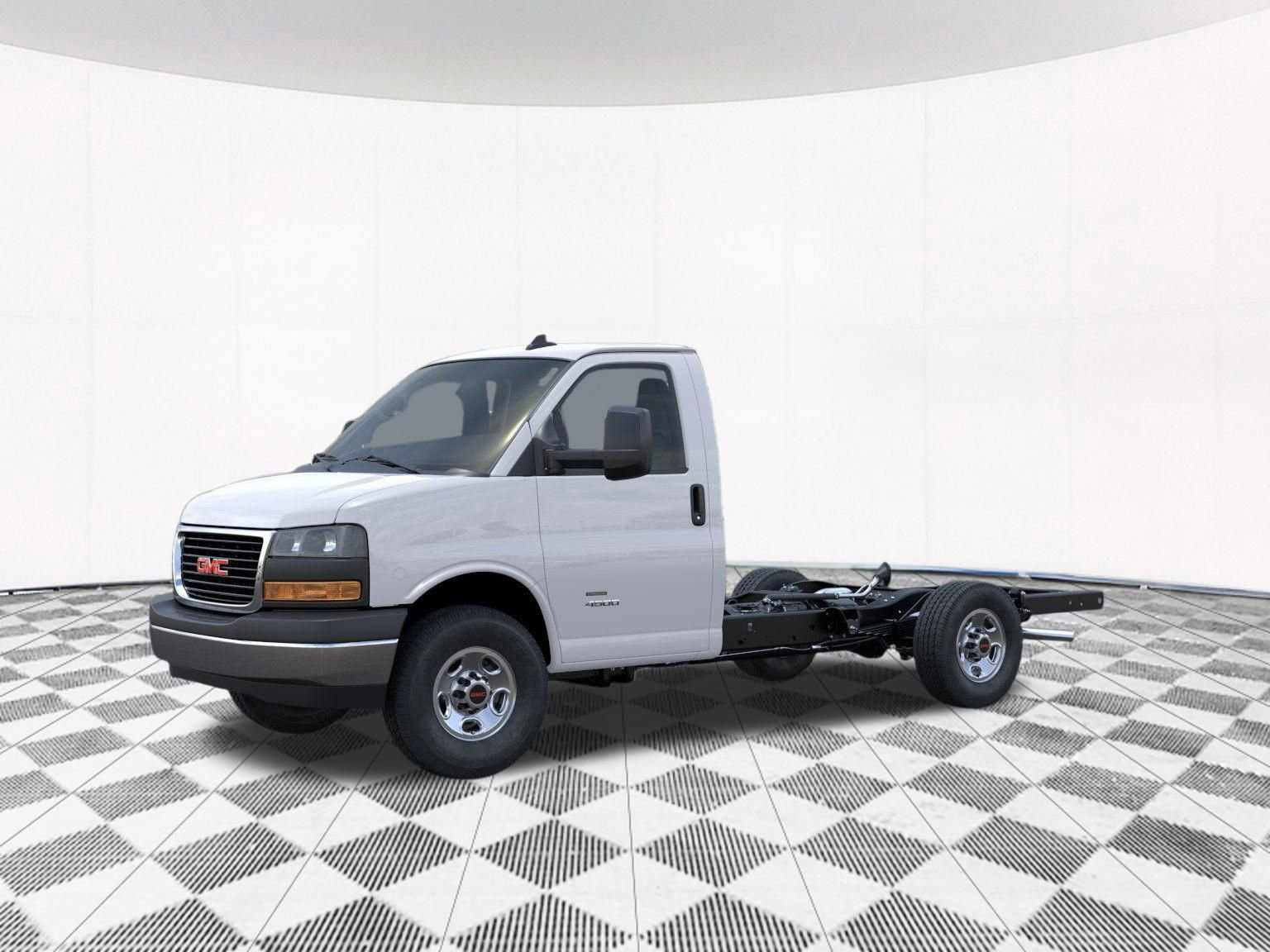 2025 Gmc Savana 3500 Cutaway photo 4