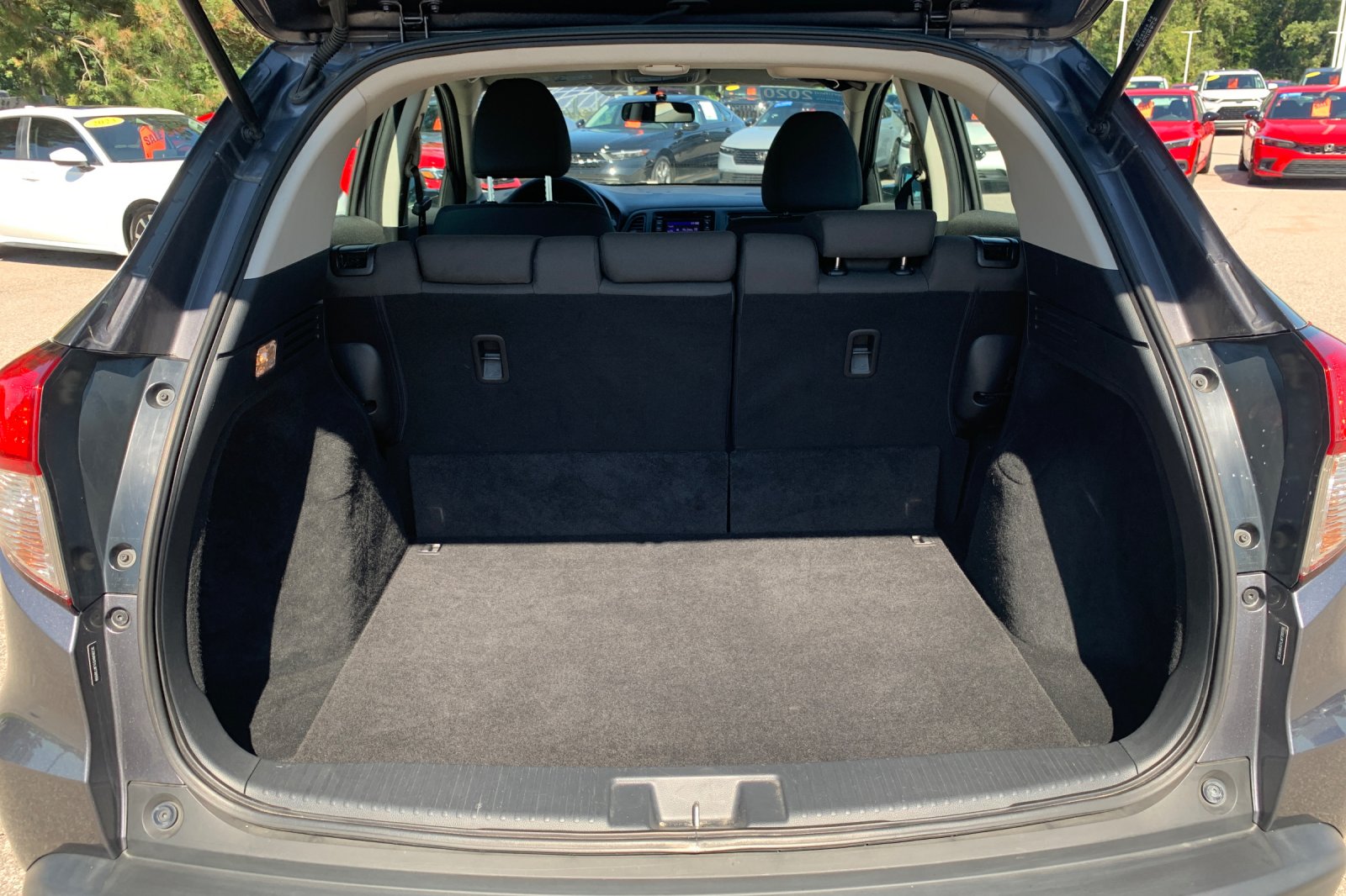2020 Honda HR-V LX photo 19
