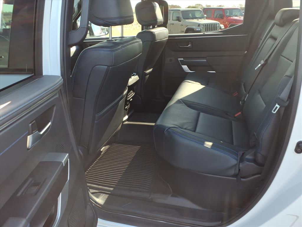 2025 Toyota Tundra Platinum photo 4