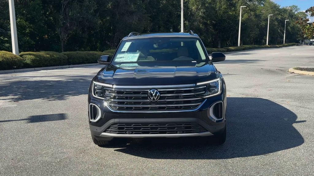 2026 Volkswagen Atlas SE Technology photo 3