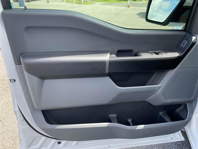 2025 Ford F-150 XL photo 12