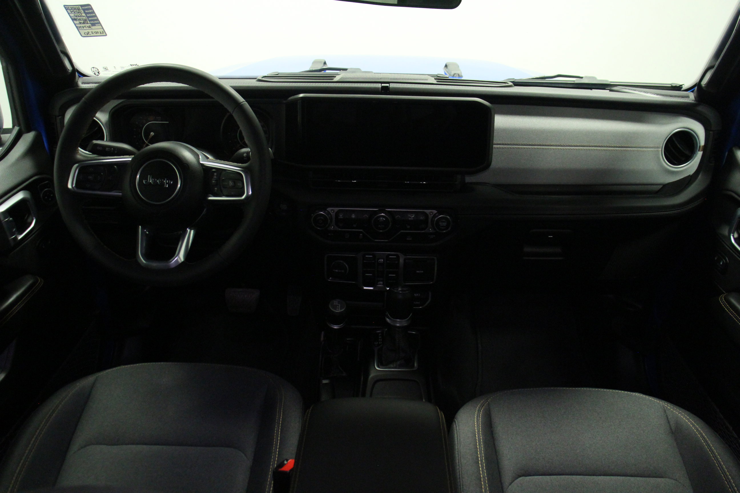2024 Jeep Wrangler Sahara photo 16