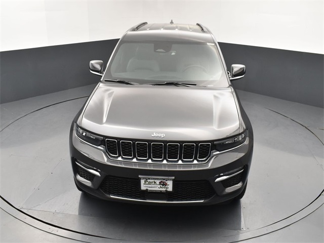 2025 Jeep Grand Cherokee Limited photo 14