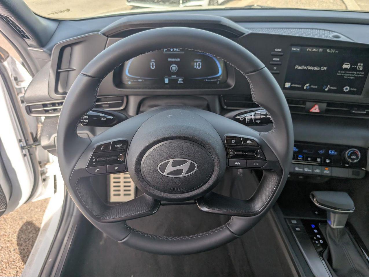 2025 Hyundai Elantra SEL Sport photo 15