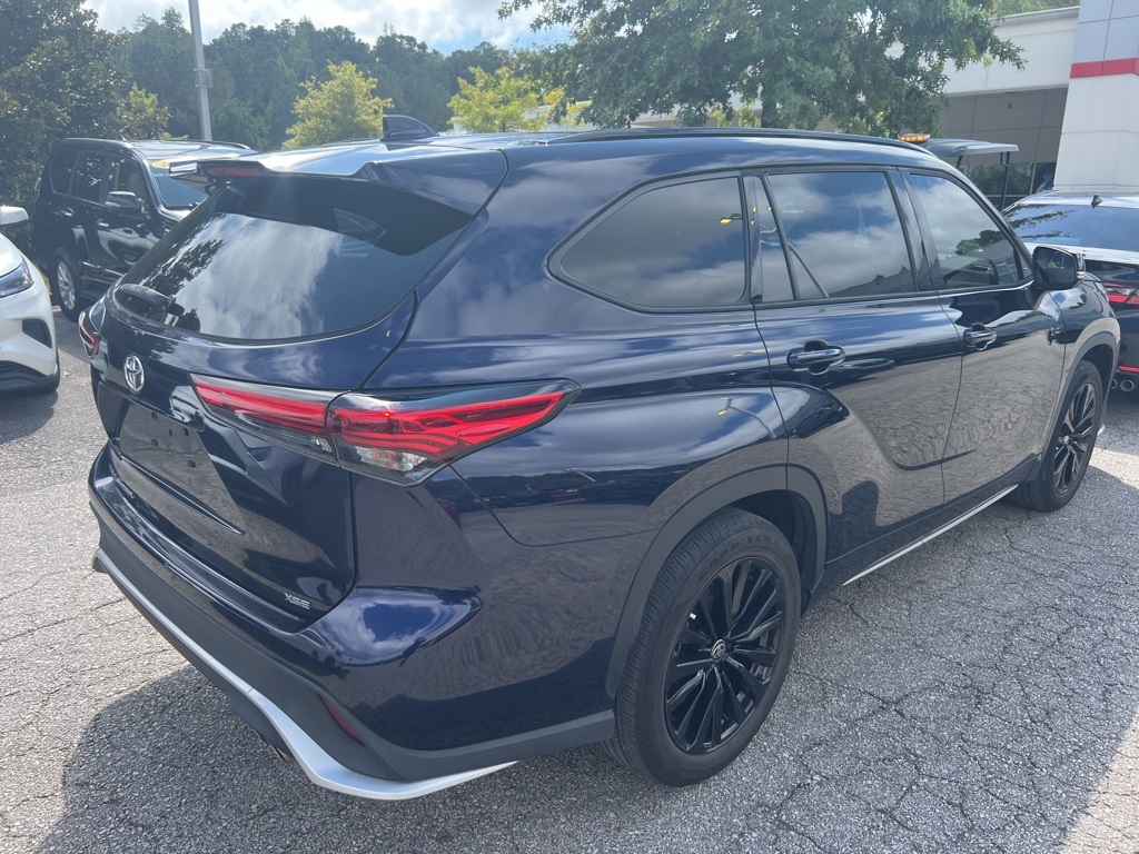 2023 Toyota Highlander XSE photo 3