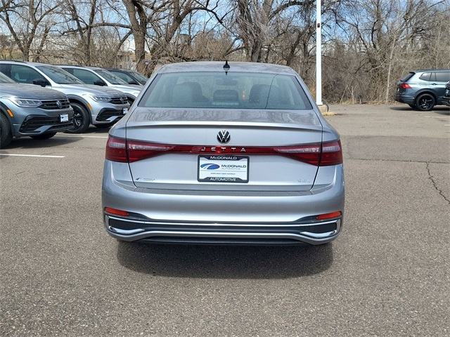 2025 Volkswagen Jetta 1.5T SEL photo 4