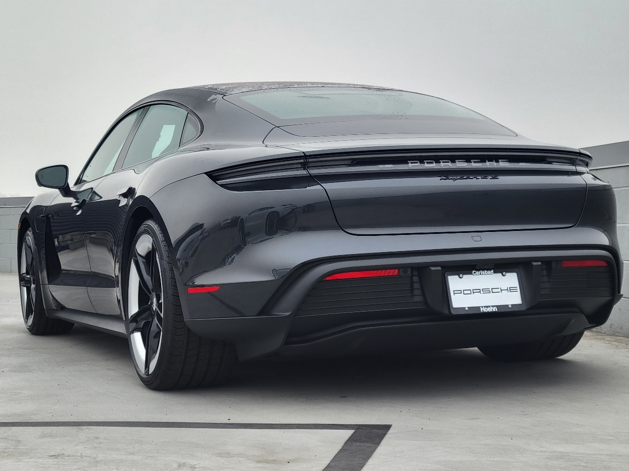 2025 Porsche Taycan 4S photo 3