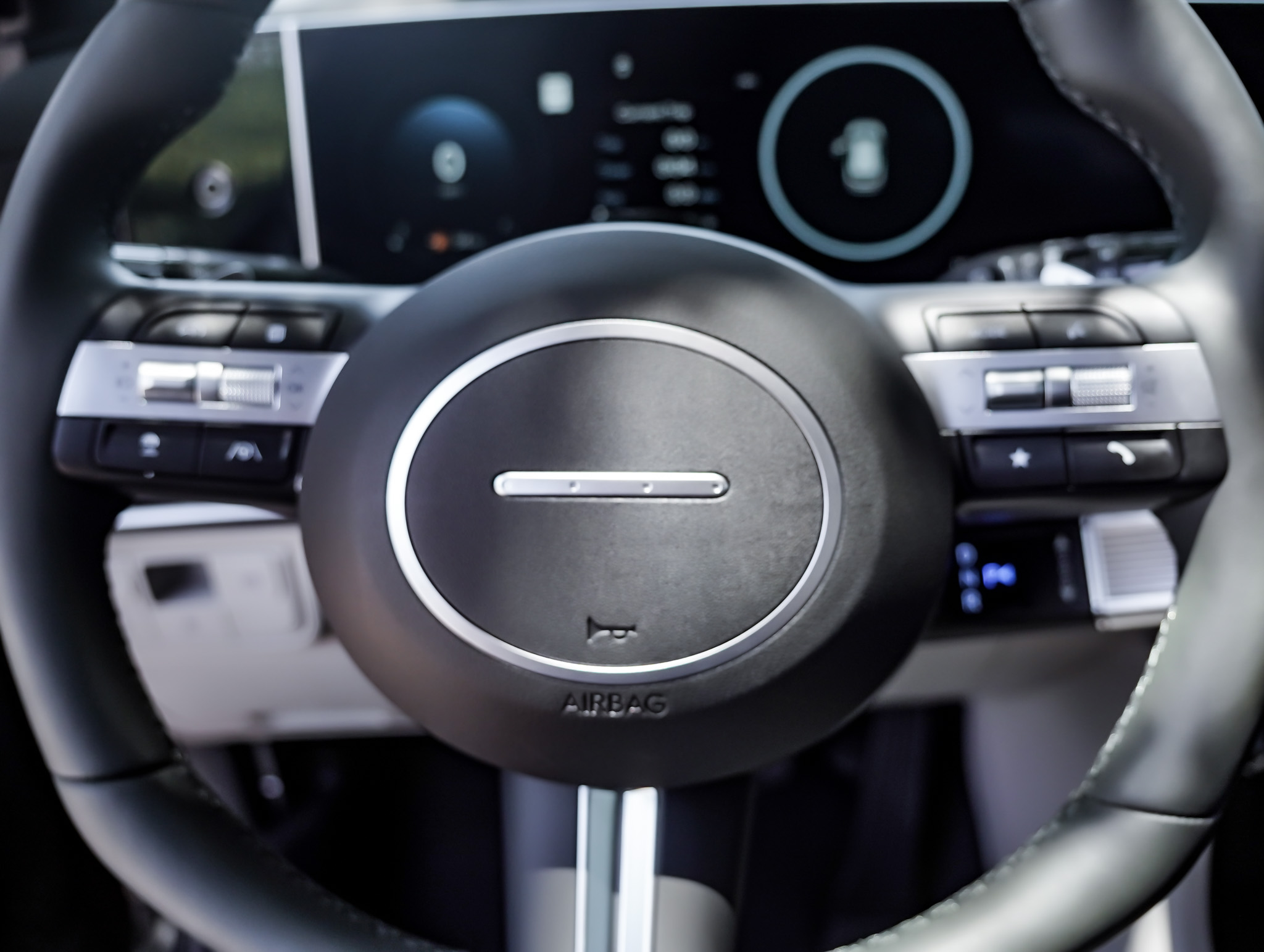 2025 Hyundai Tucson Limited photo 13