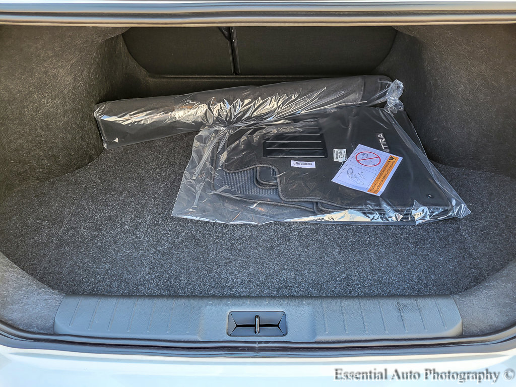 2025 Nissan Sentra S photo 14