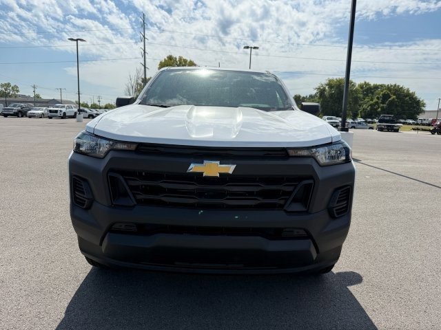 2025 Chevrolet Colorado LT photo 2