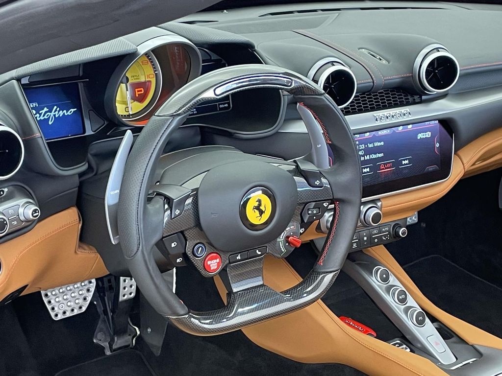 2019 Ferrari Portofino photo 4