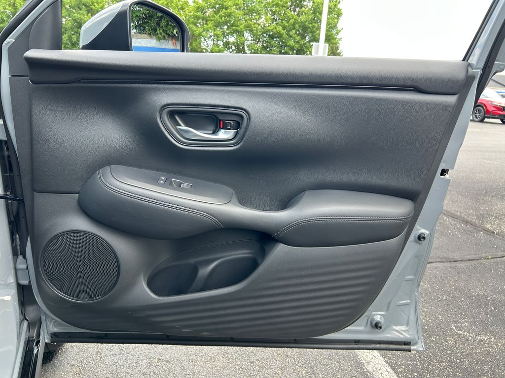 2026 Honda HR-V EX-L photo 23