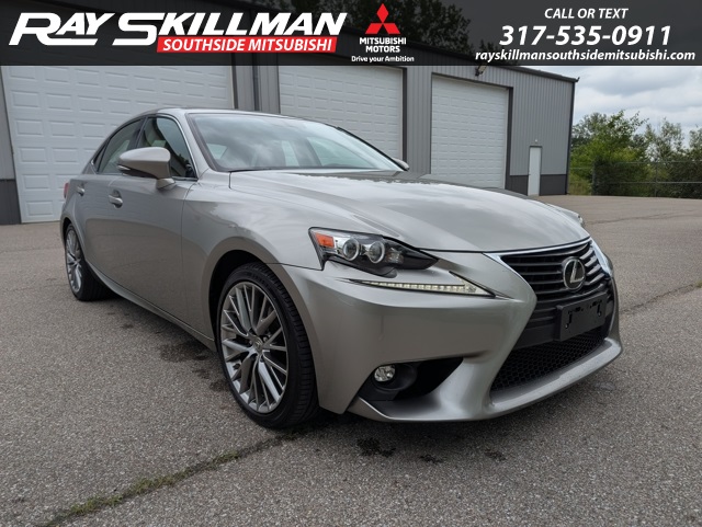2015 Lexus IS 250 photo 3