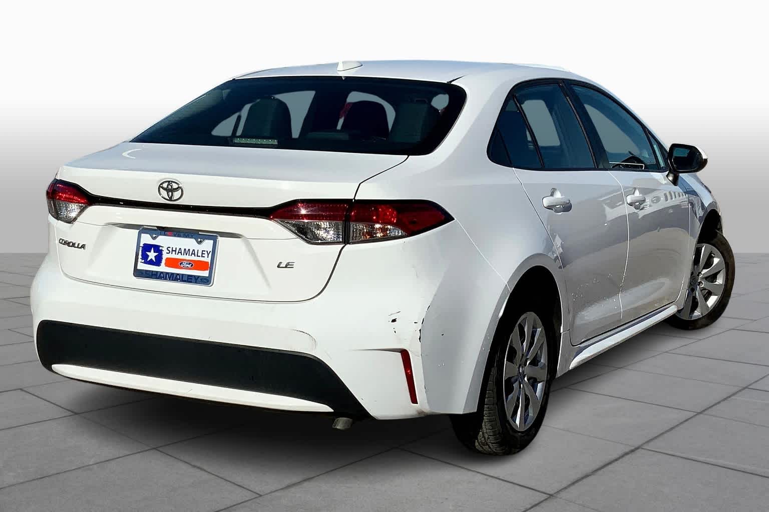 2021 Toyota Corolla LE photo 11