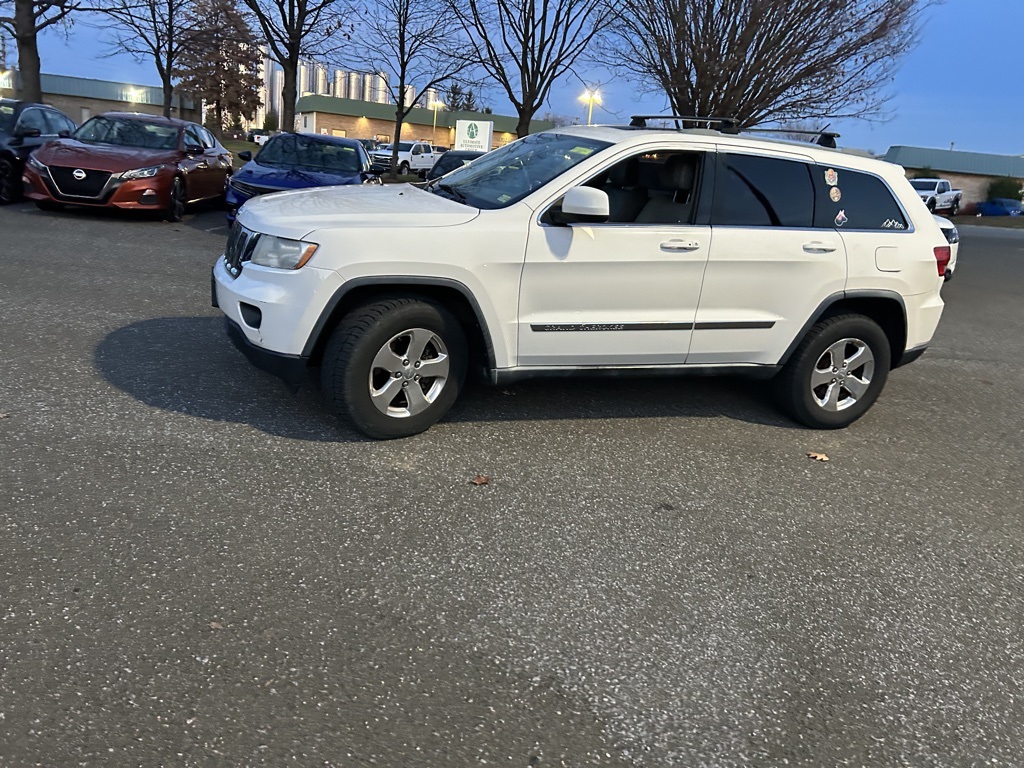 2012 Jeep Grand Cherokee Laredo photo 4