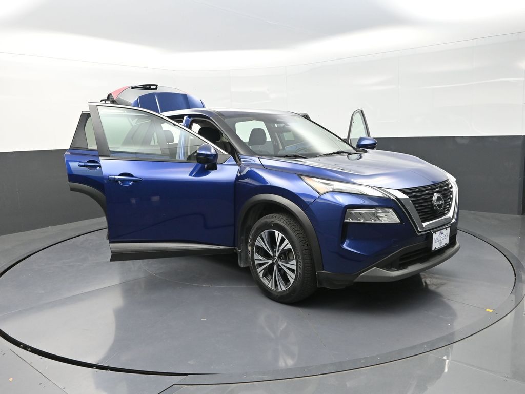 2022 Nissan Rogue SV photo 26