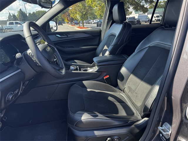 2023 Jeep Grand Cherokee Altitude photo 20