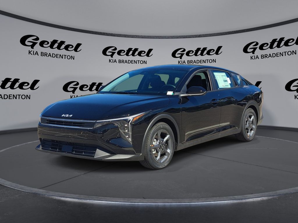 2025 Kia K4 LXS's photo