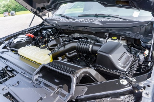 2021 Ford F-150 XLT photo 21