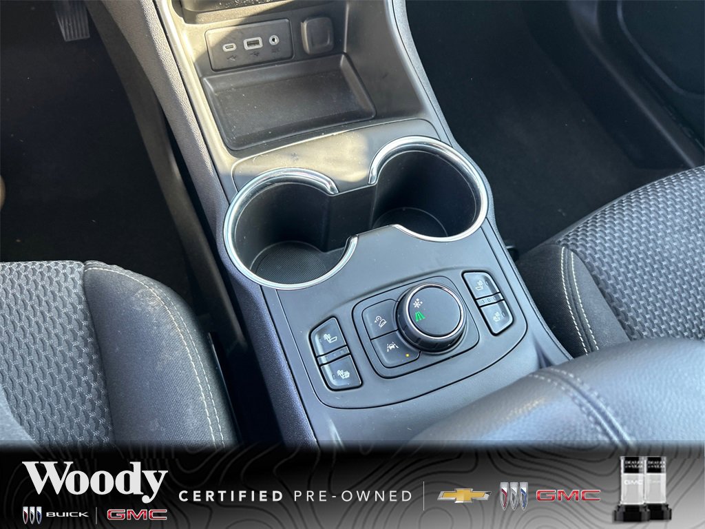 2022 Gmc Terrain SLE photo 25