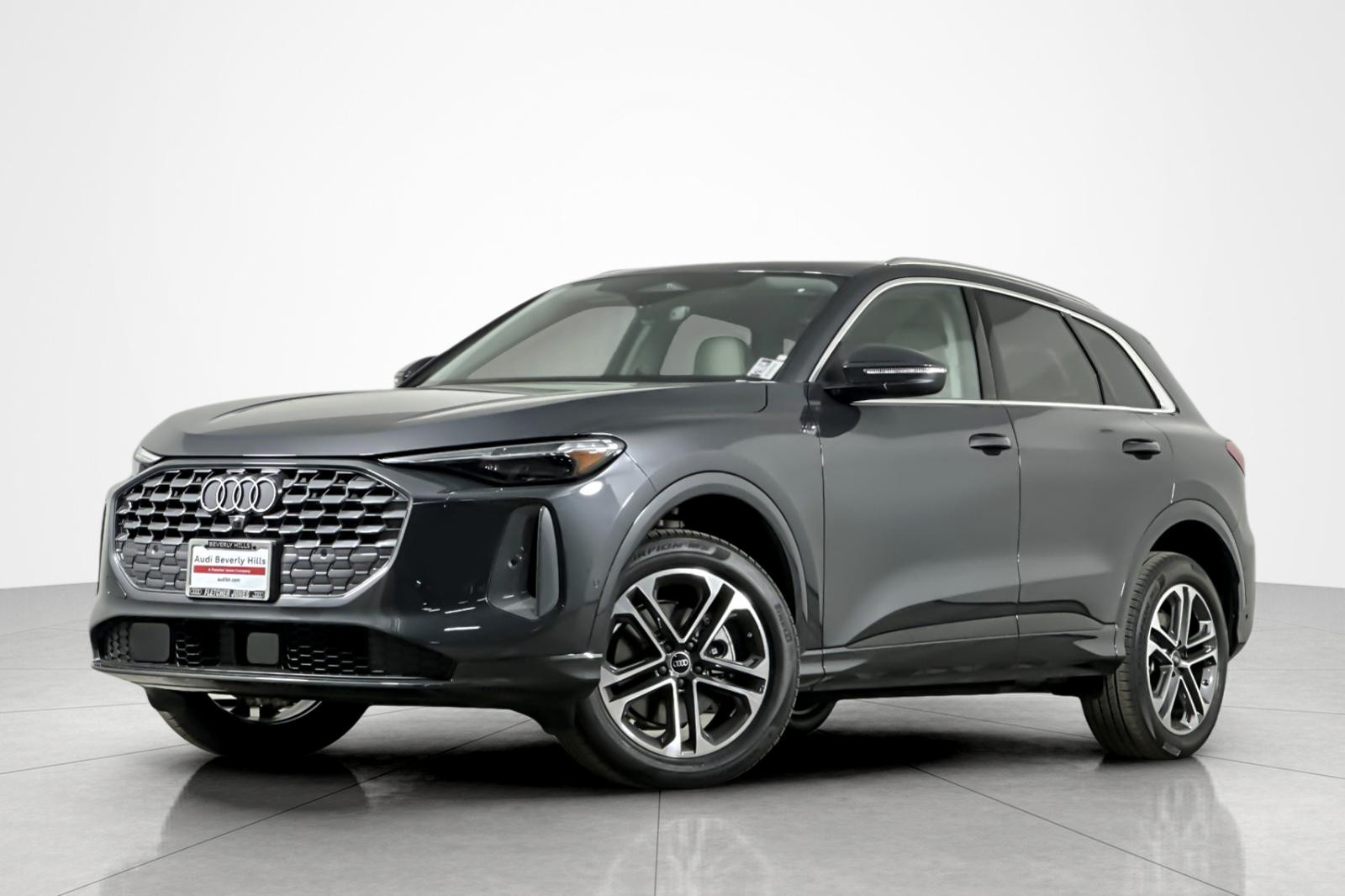 2025 Audi New Q5 Premium Plus's photo