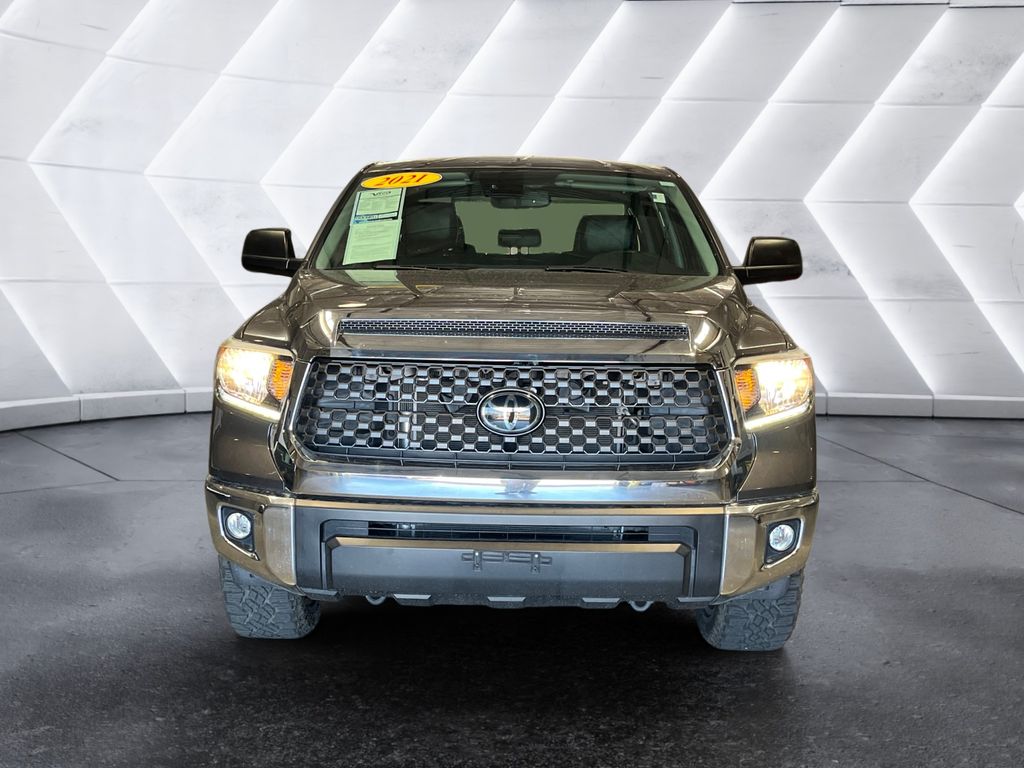 2021 Toyota Tundra SR5 CrewMax photo 4