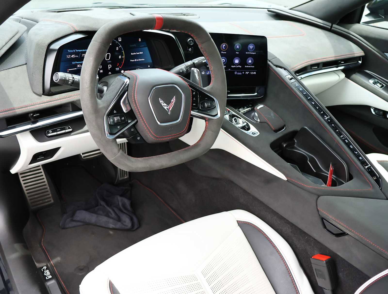 2023 Chevrolet Corvette Stingray 3LT photo 3