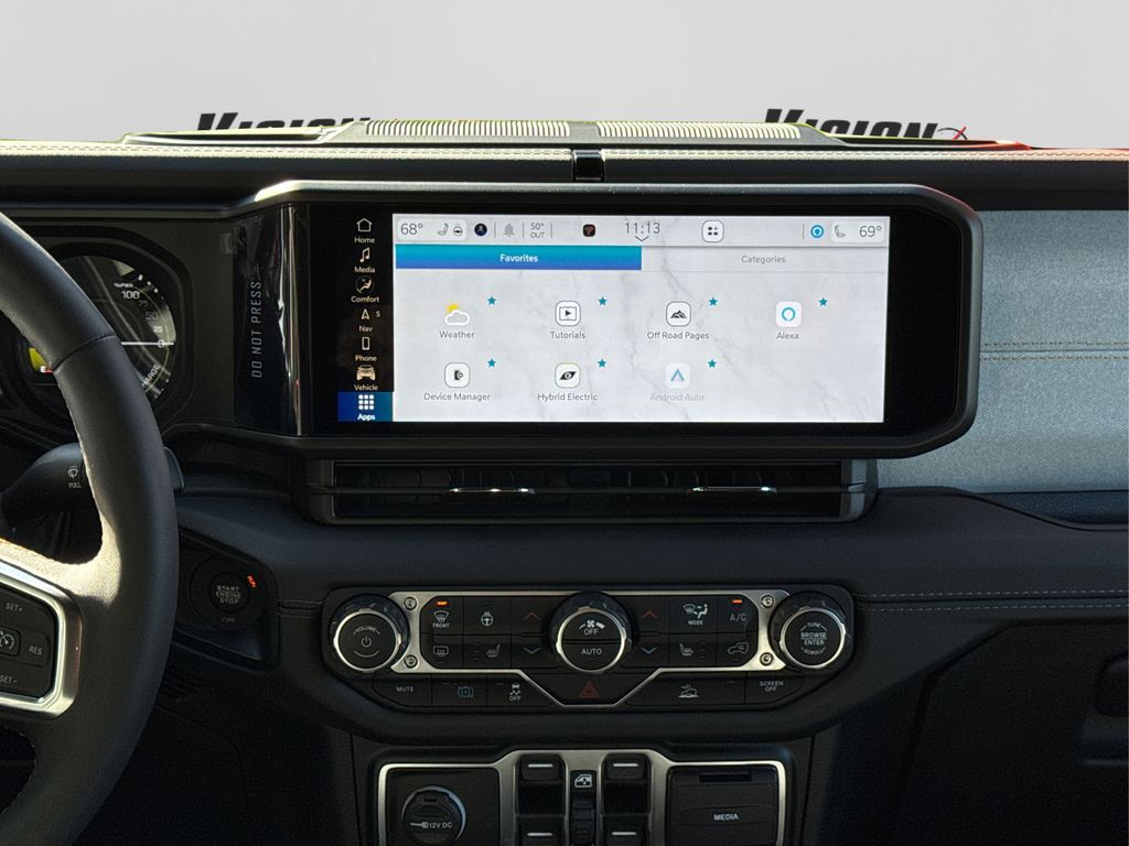 2024 Jeep Wrangler Sahara 4xe photo 9