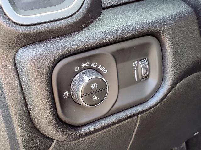 2026 Ram 2500 Big Horn photo 8