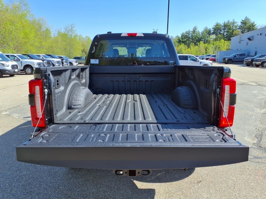 2025 Ford F-350 XL photo 4