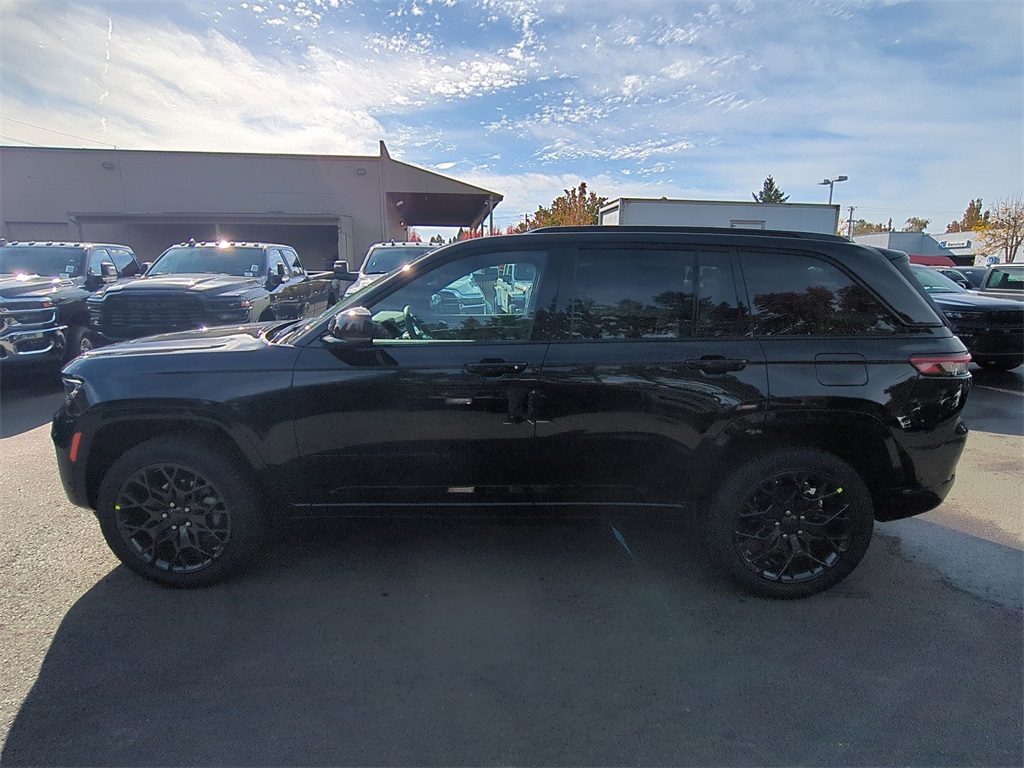 2025 Jeep Grand Cherokee Summit Reserve photo 2