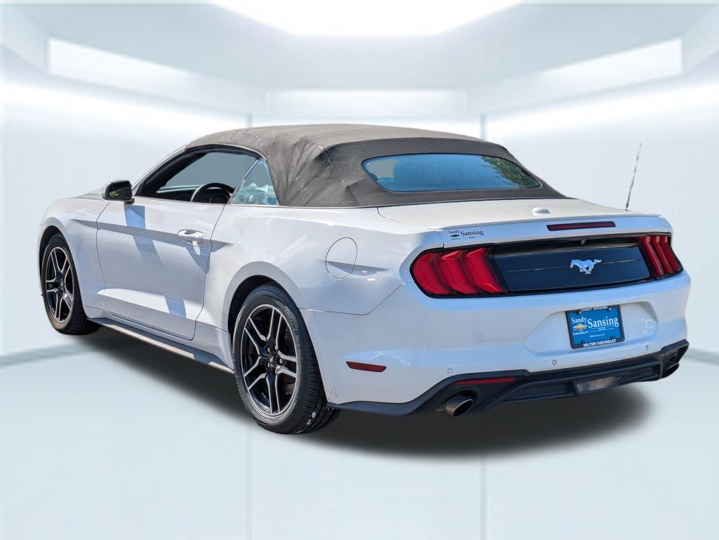 2021 Ford Mustang EcoBoost Premium photo 4