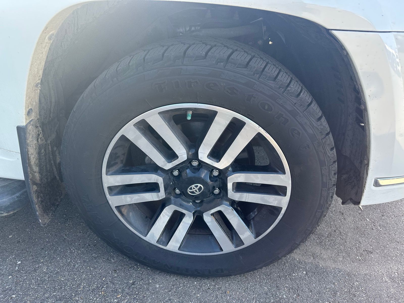 2017 Toyota 4Runner SR5 photo 4