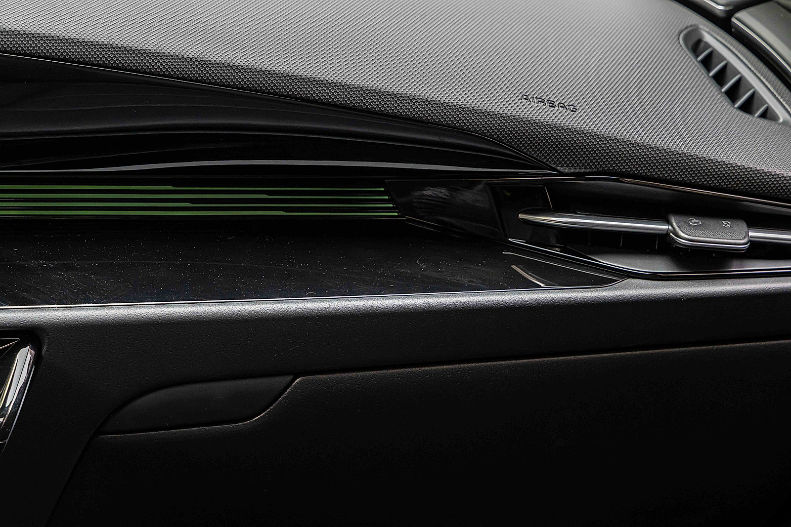 2023 Kia Niro Plug-In Hybrid SX Touring photo 16