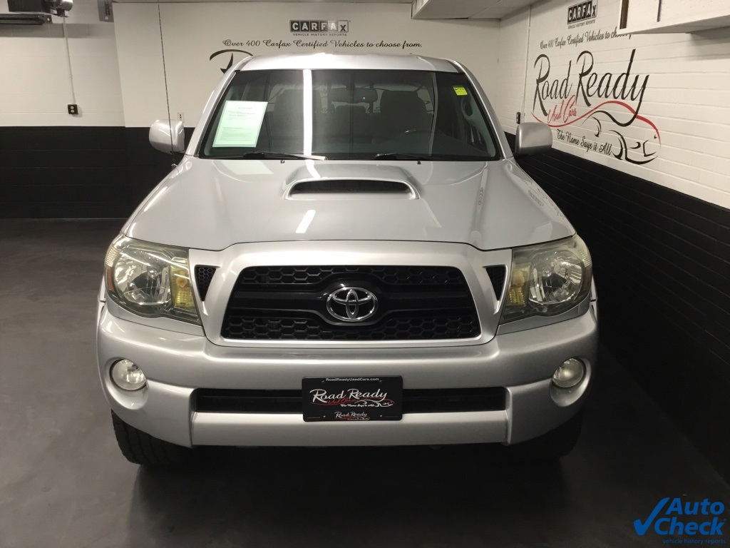 2011 Toyota Tacoma Base 4x4 photo 4